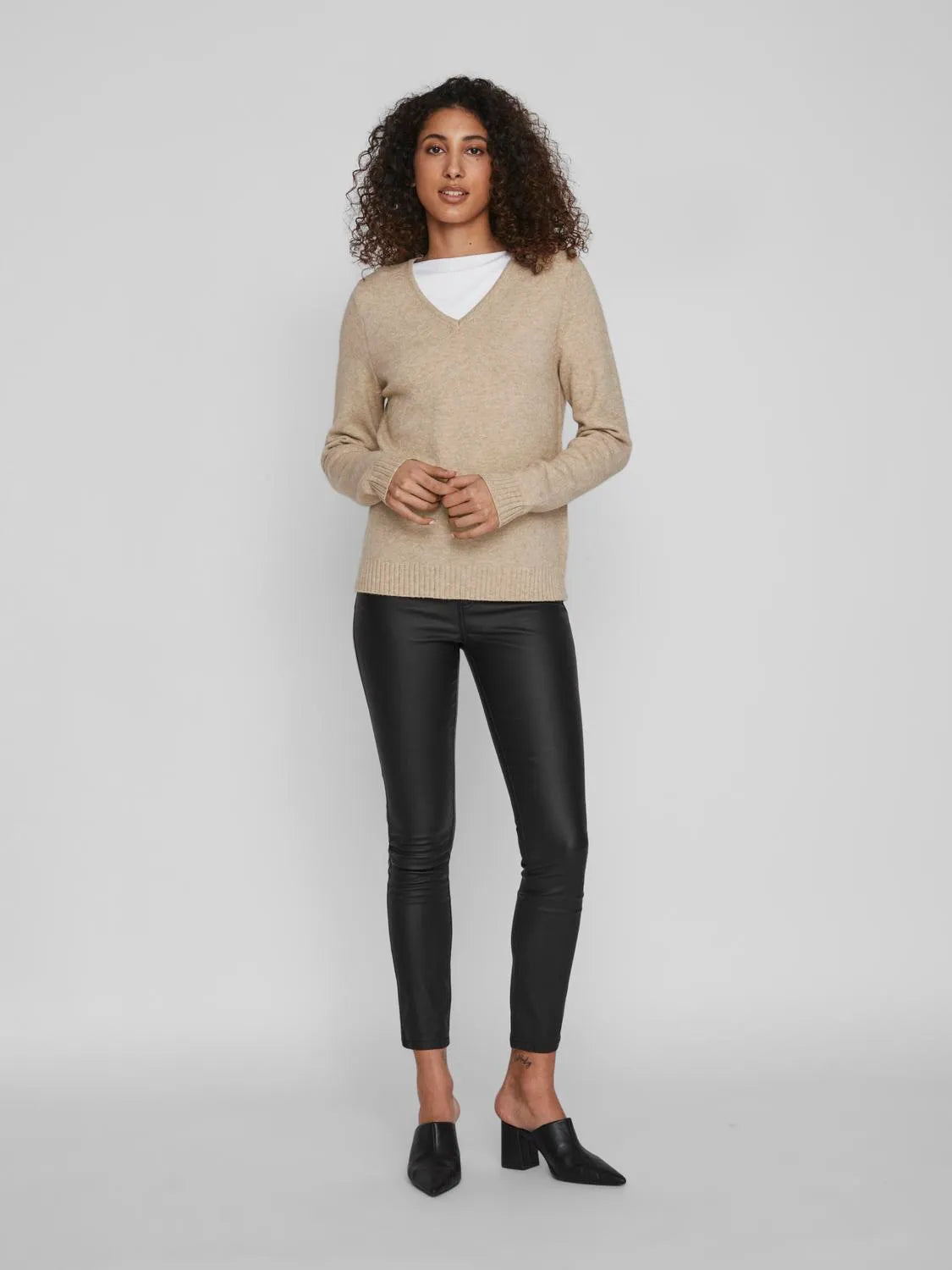 Vila Viril V-neck L/S Knit Top Bestseller image 21