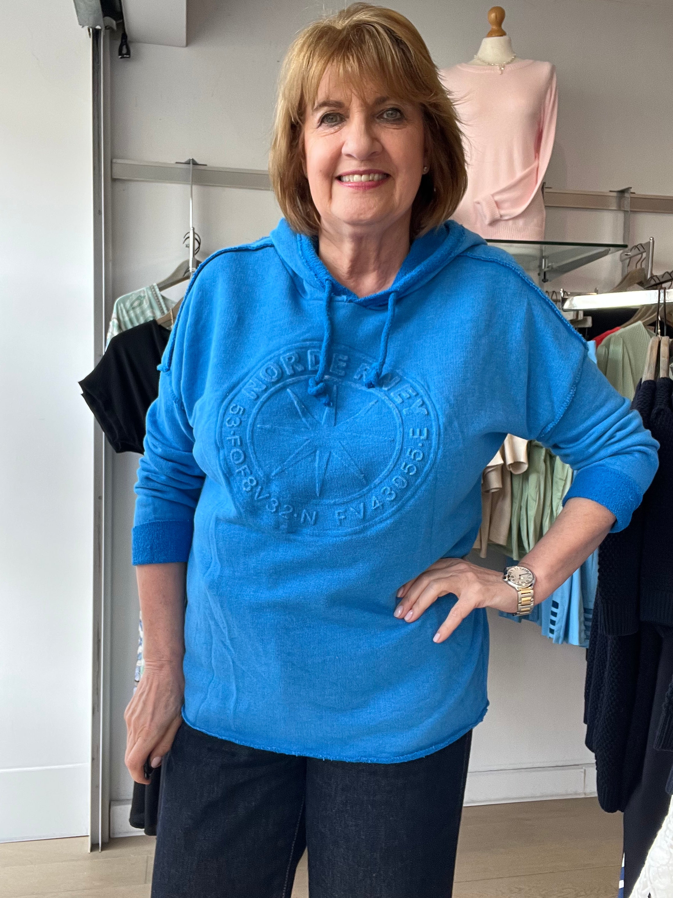 Embossed Bestselling Hoodie Sweat