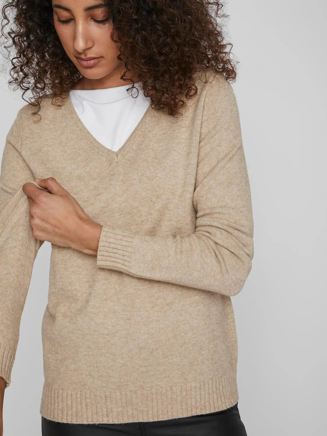 Vila Viril V-neck L/S Knit Top Bestseller image 24