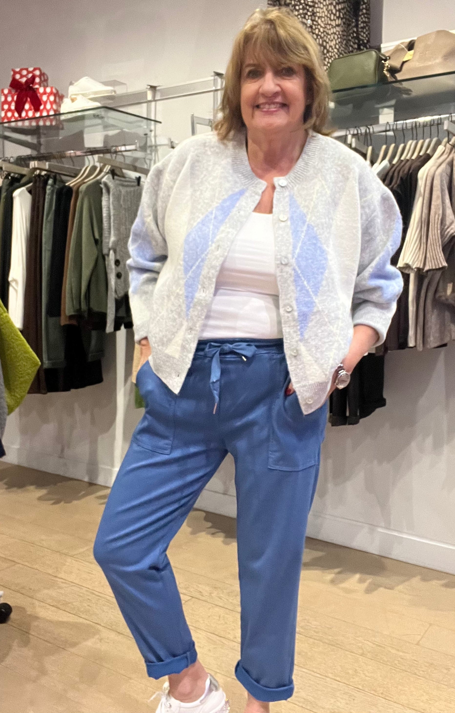 Bestselling Stretchy Pant with wide Pockets