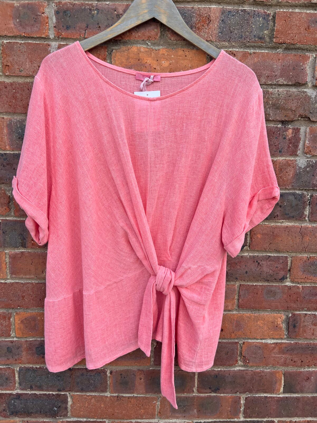 Linen Mix Top with Ruched Detail and 3/4 Sleeves - Coral, ONESIZE image
