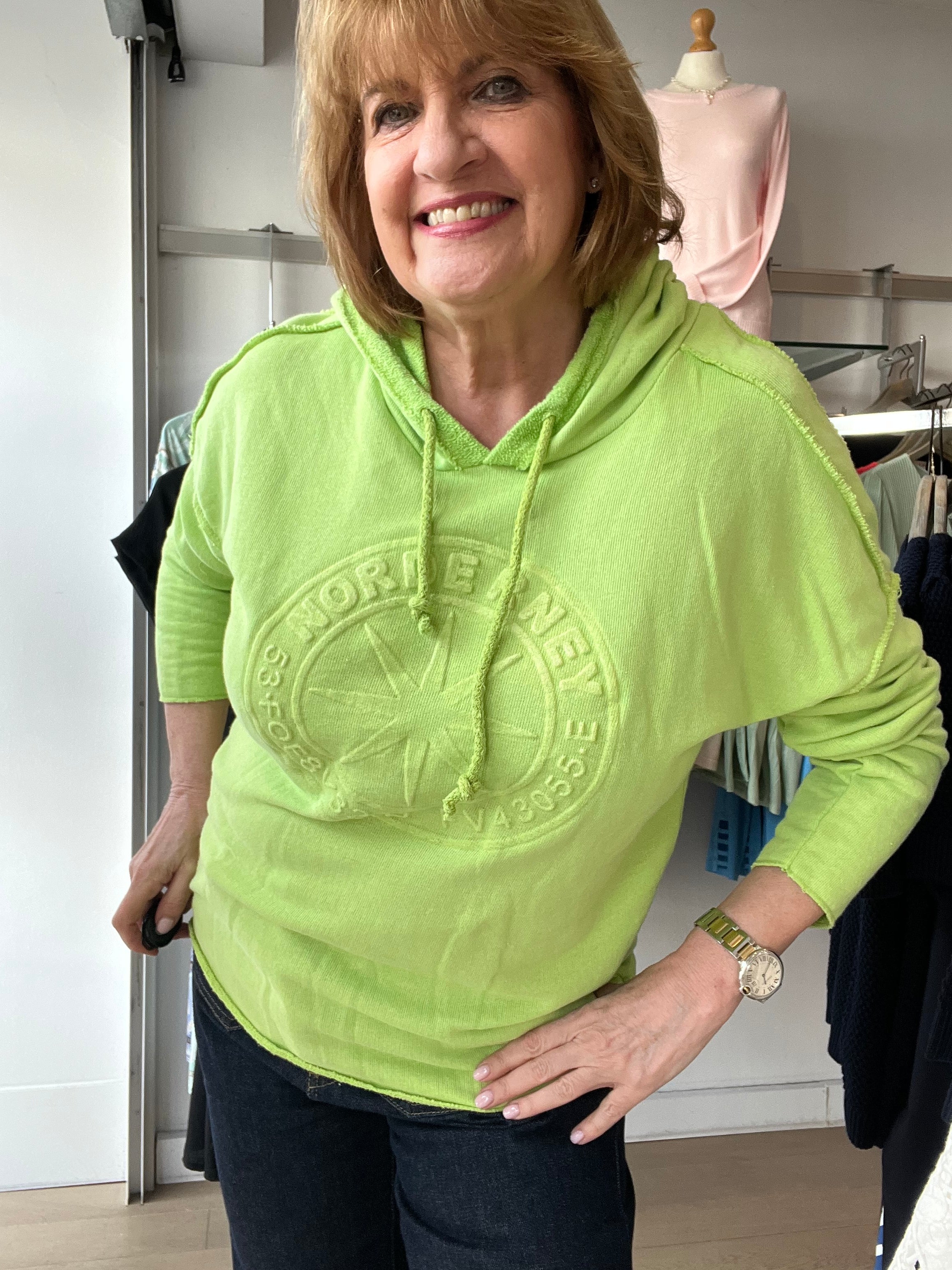 Embossed Bestselling Hoodie Sweat