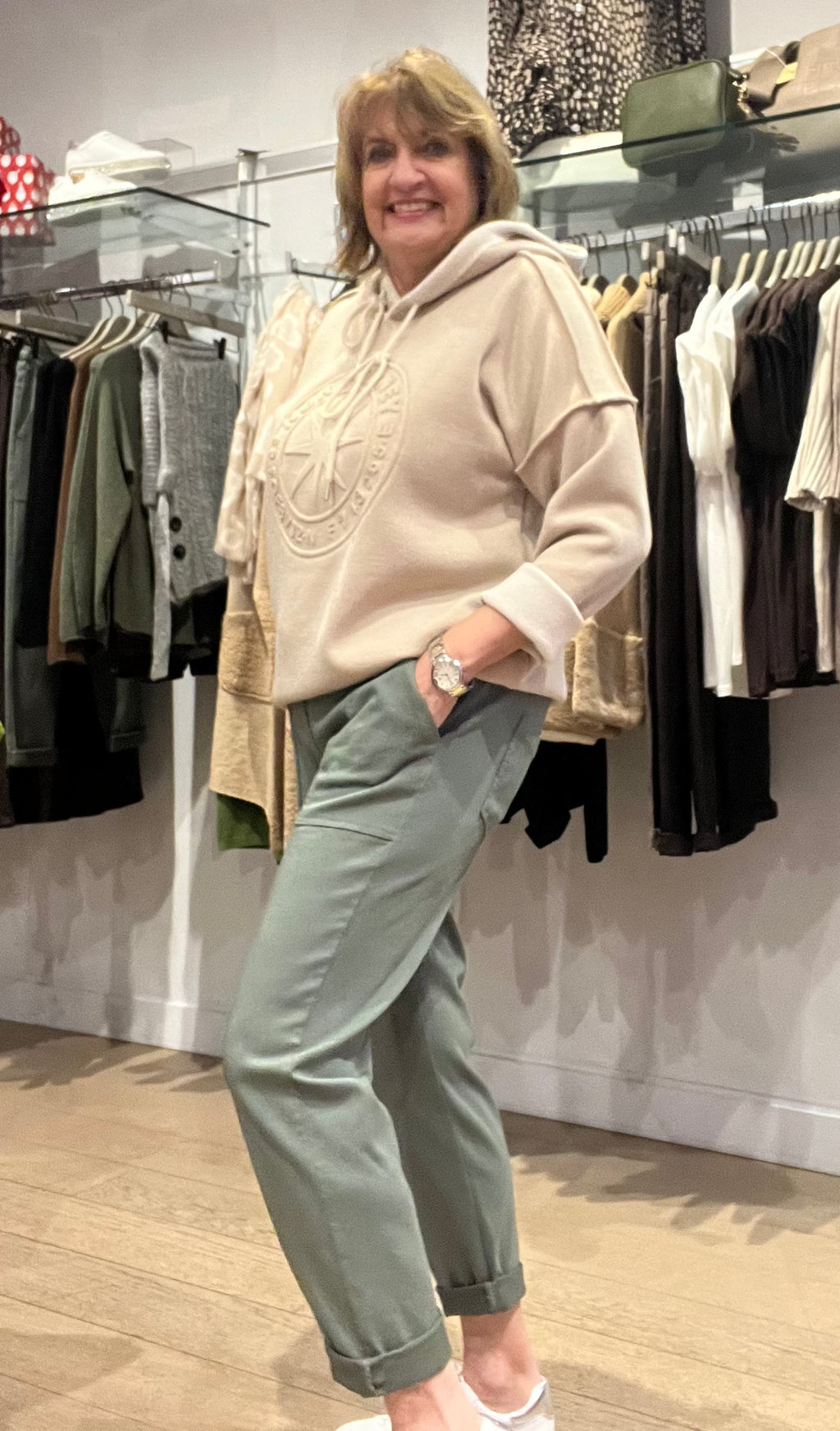 Bestselling Stretchy Pant with wide Pockets