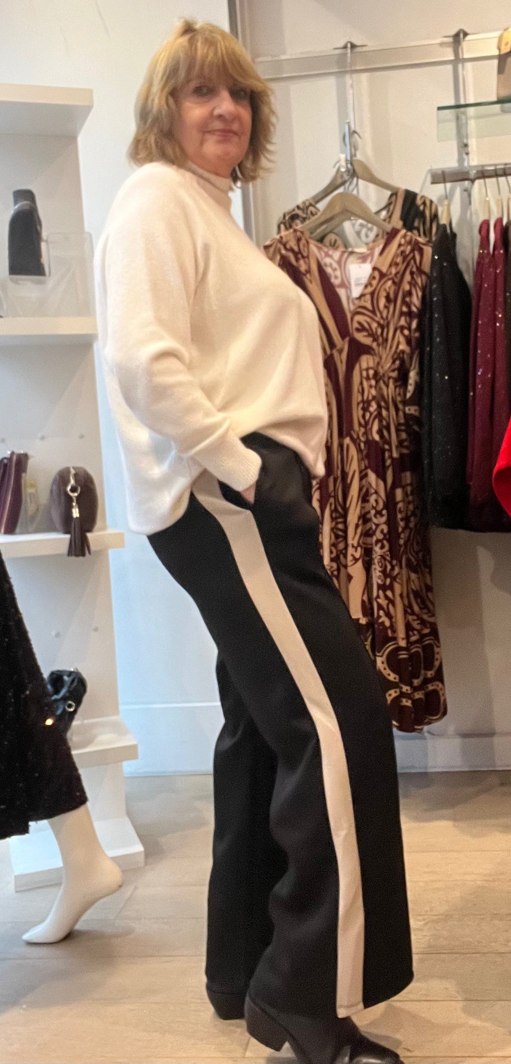 Lounge Scuba leisure pants with Side Stripe and Pockets