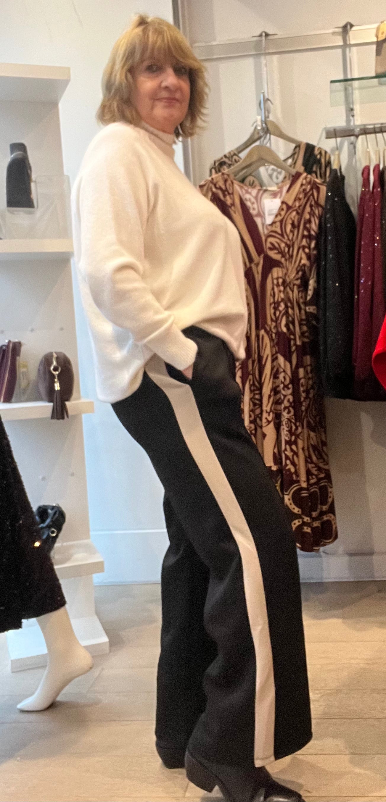 Lounge Scuba leisure pants with Side Stripe and Pockets