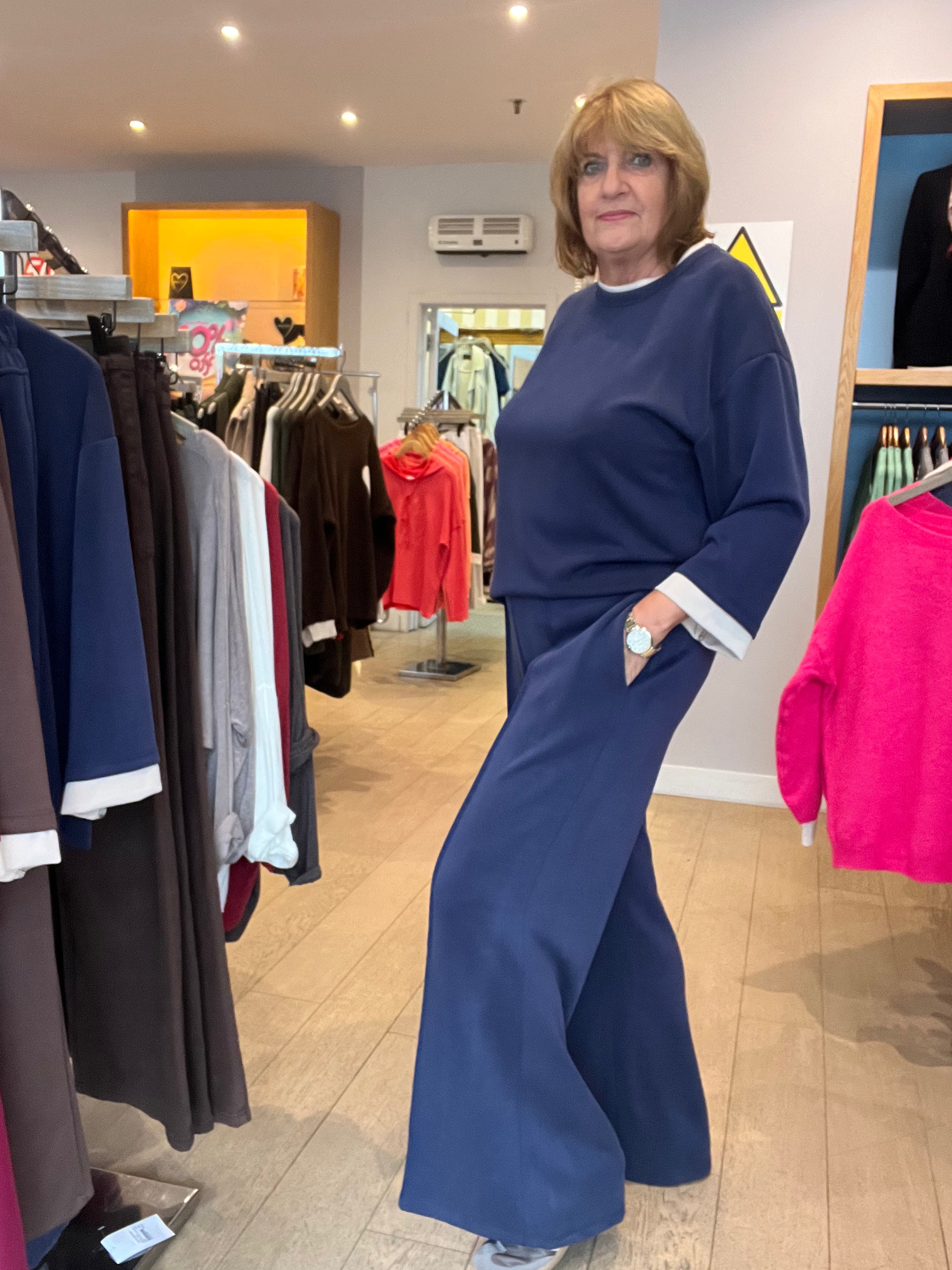 Loungewear pants , wide leg with pockets!