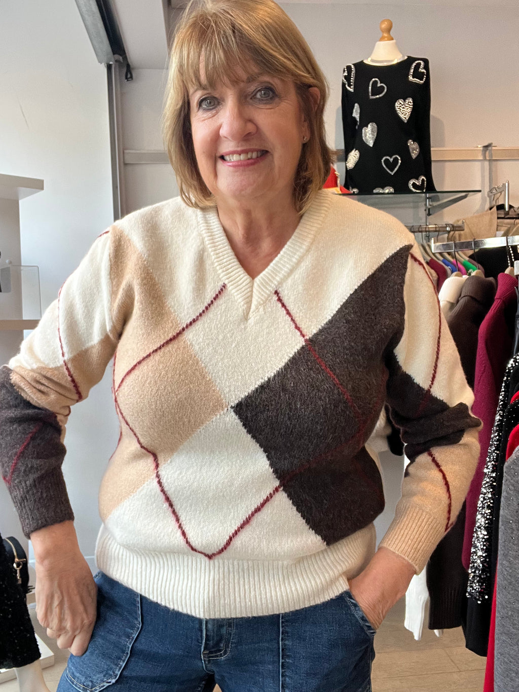 Alicia Argyle V Knit