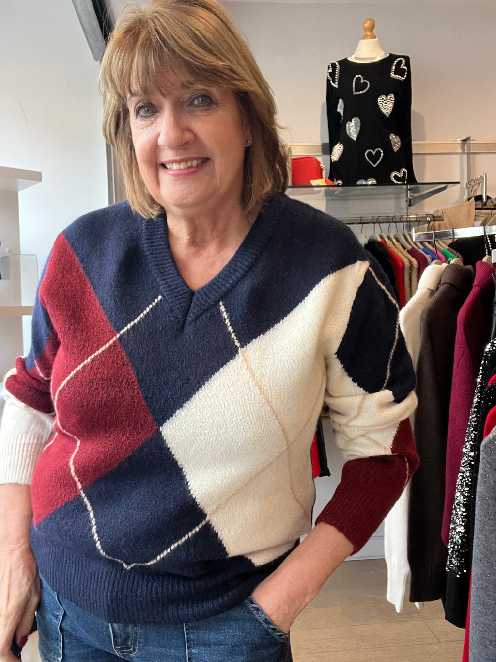 Alicia Argyle V Knit