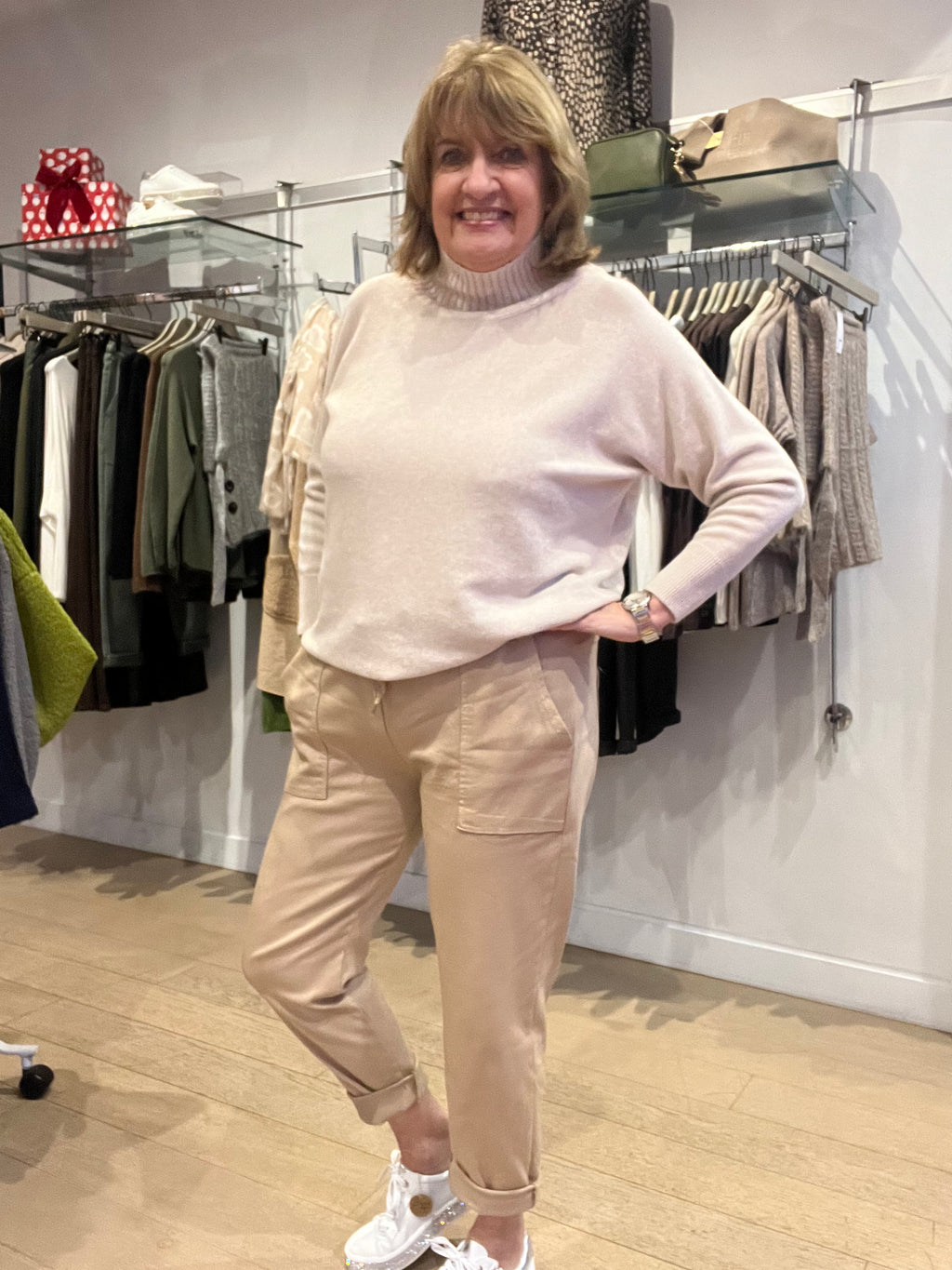 Bestselling Stretchy Pant with wide Pockets