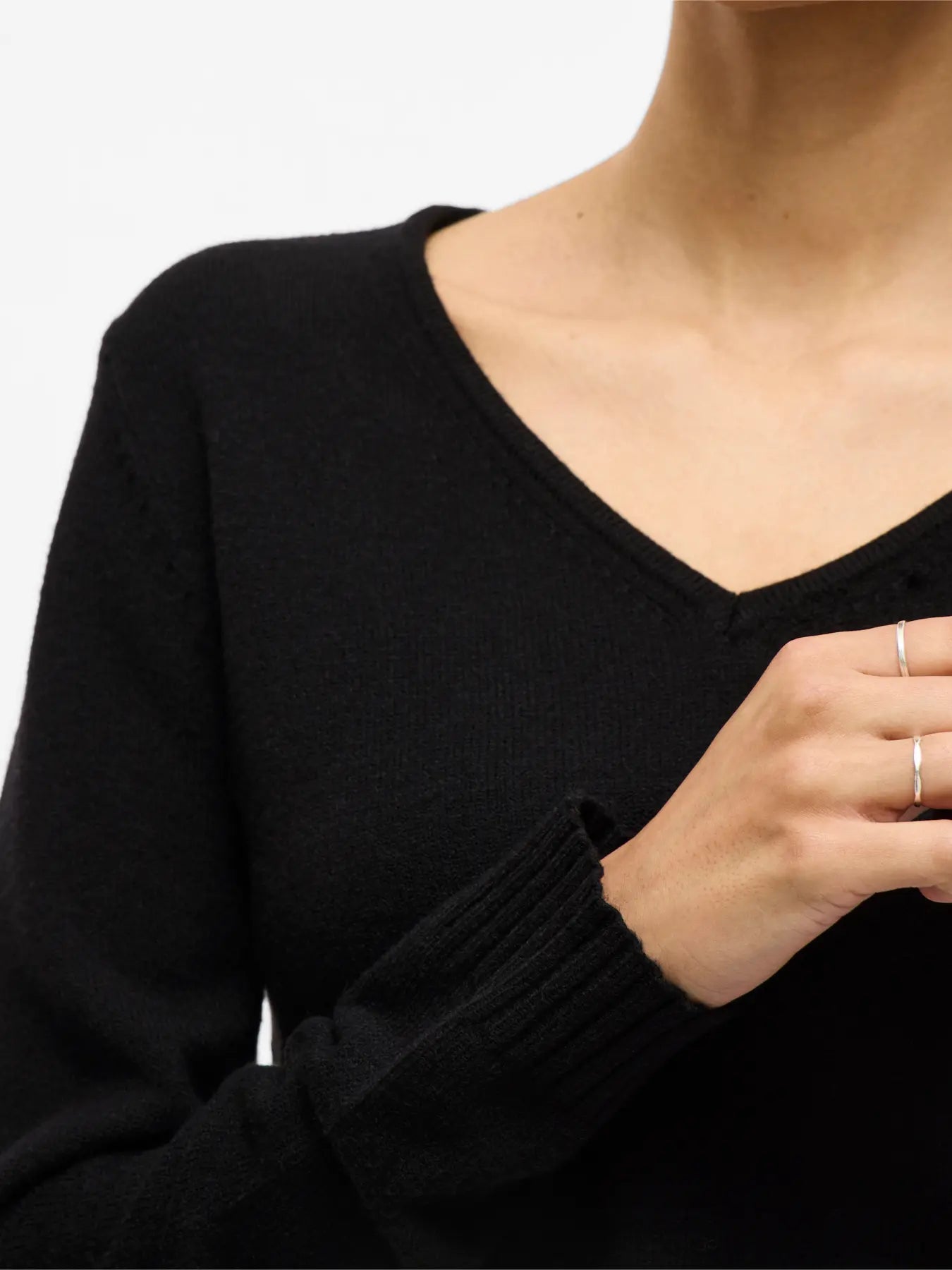 Vila Viril Classic V Neck Knit