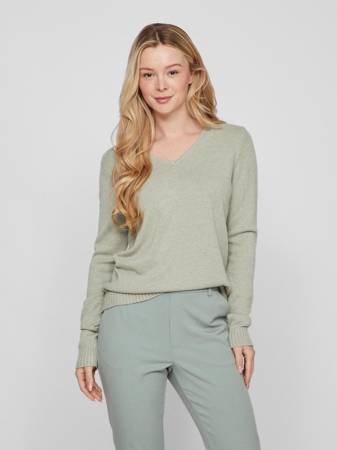 Vila Viril V-neck L/S Knit Top Bestseller image 9
