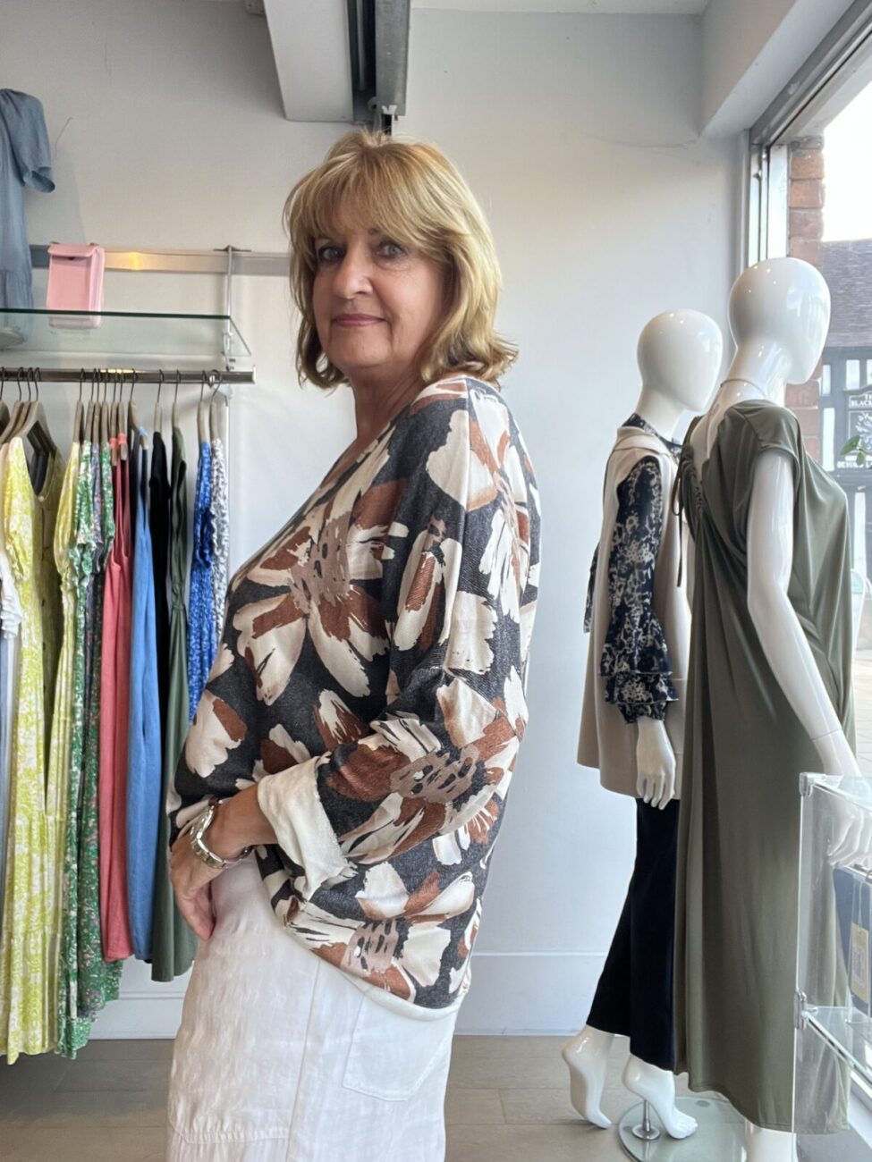 Iris Floral Printed Light Knit Top image 4