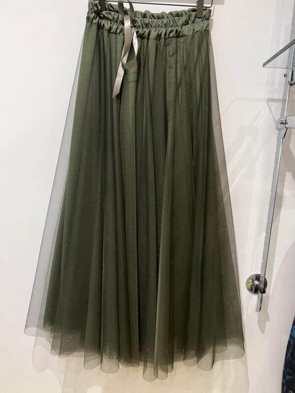 tulle nett skirt with ribbon details