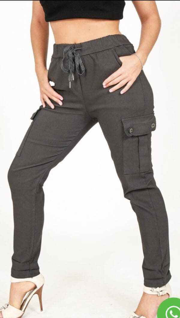 Cargo Pocket Magic Pant with stretch
