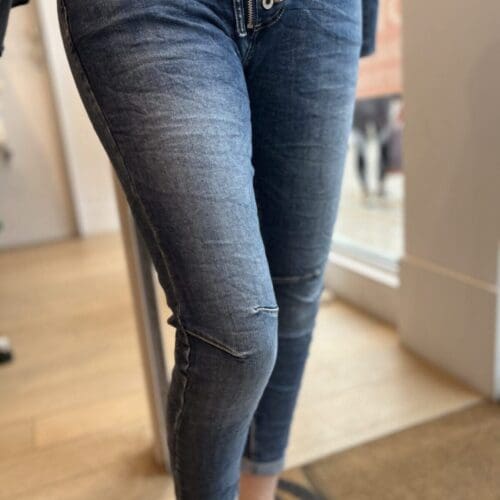 Melly Button / Zip Stretch Jeans