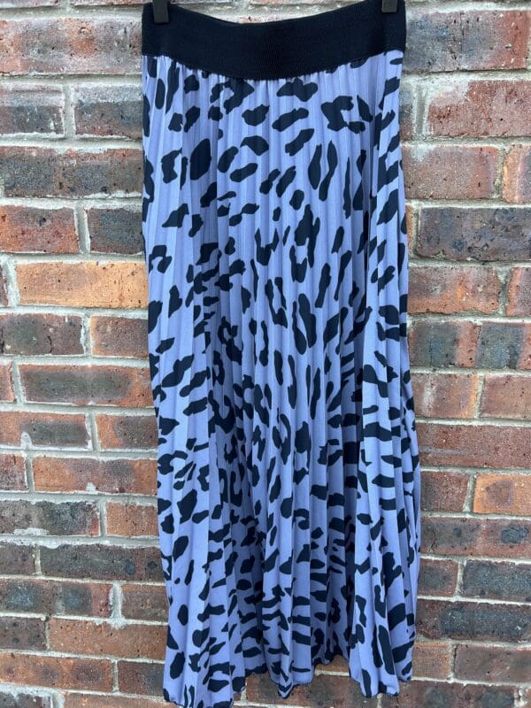 Leopard Print Pleated Skirt with elastic