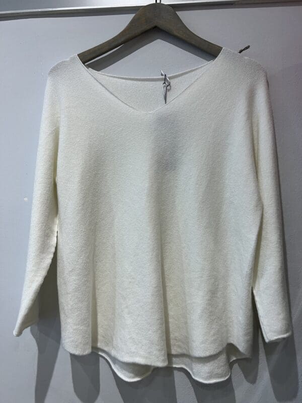 Willow supersoft V Neck Knit