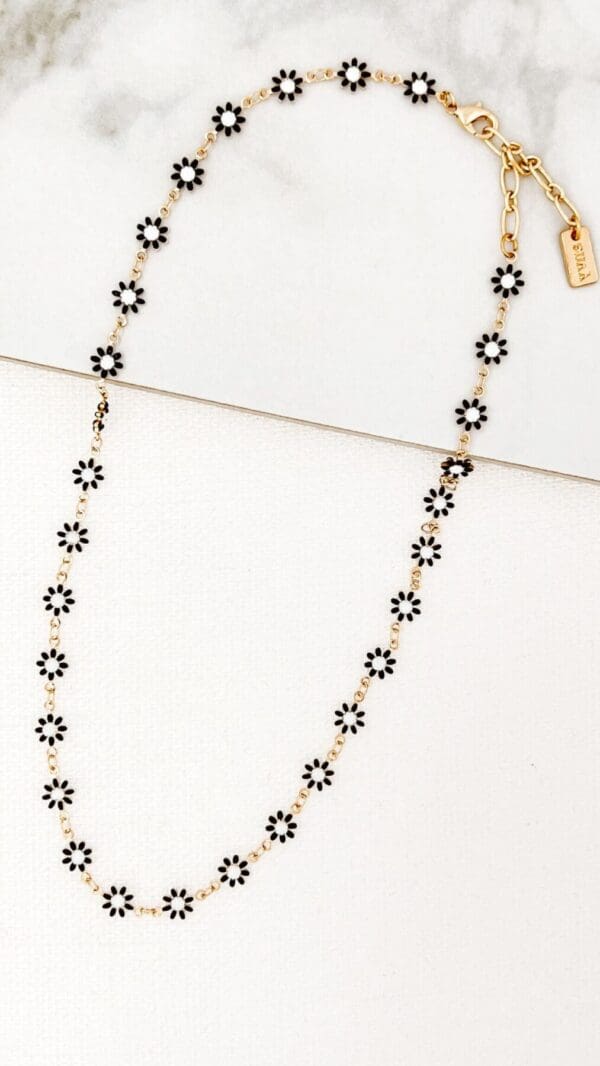 Short Gold / Black and White Daisy Necklace