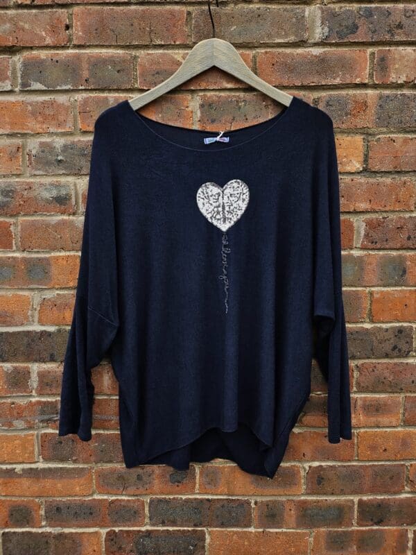 Spring Soft Fine Knit Top with Embellished Heart Balloon Motif