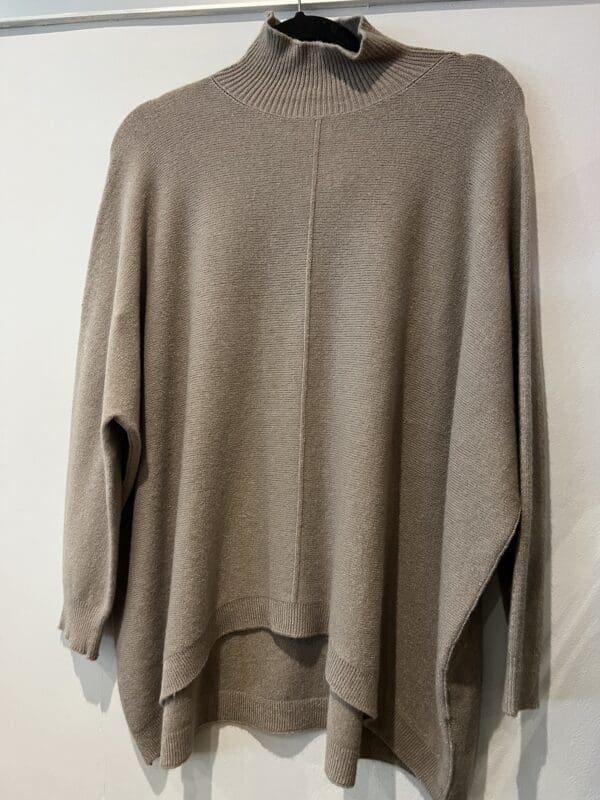 Alpini supersoft long knit with seam detail