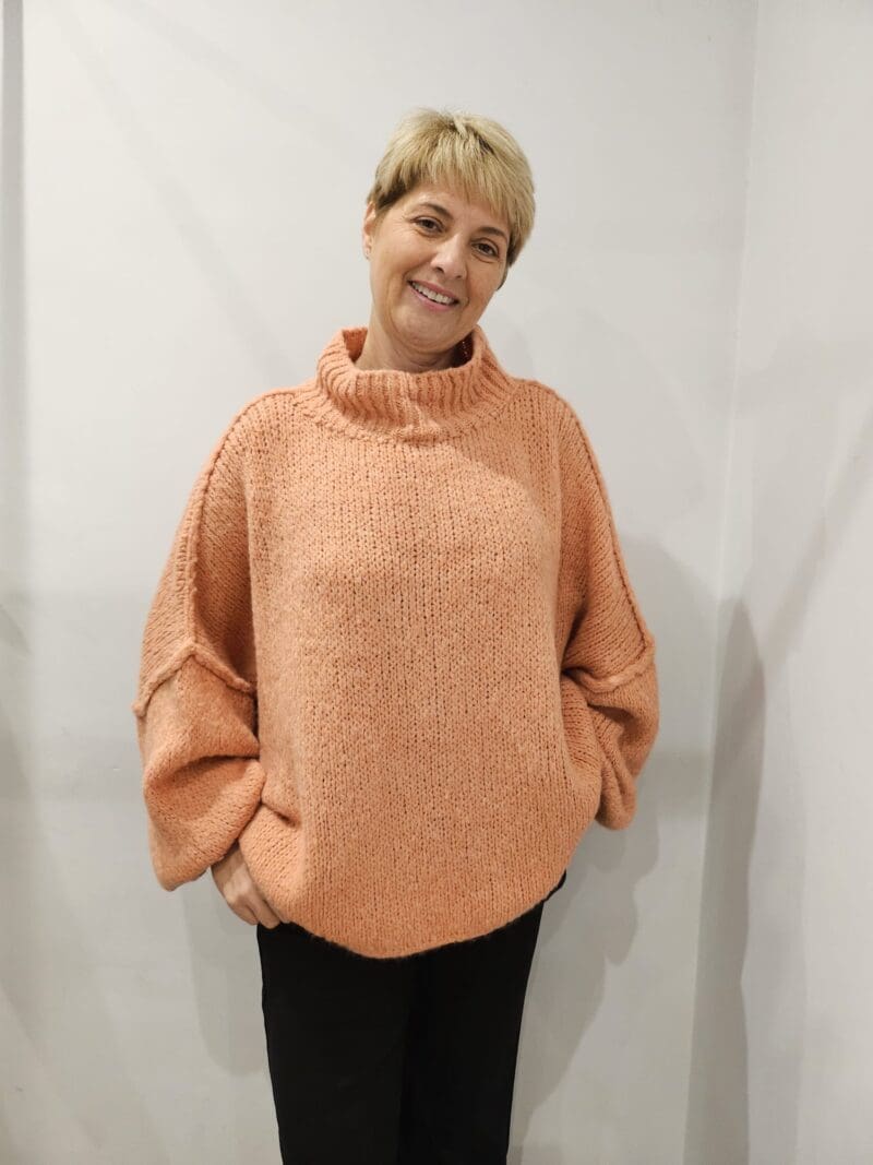 Bestselling Chunky Knit relaxed fit with seam detail