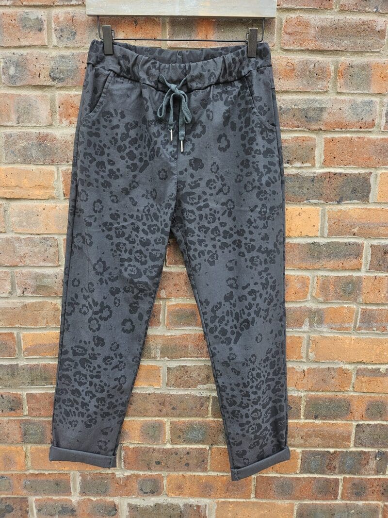 Bestselling Magic pants in new leopard animal print