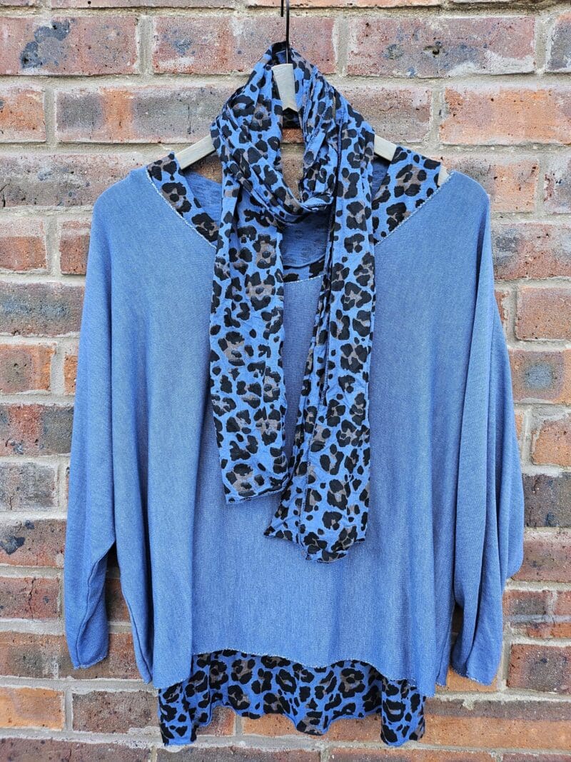 Double Layer Animal Top with Scarf