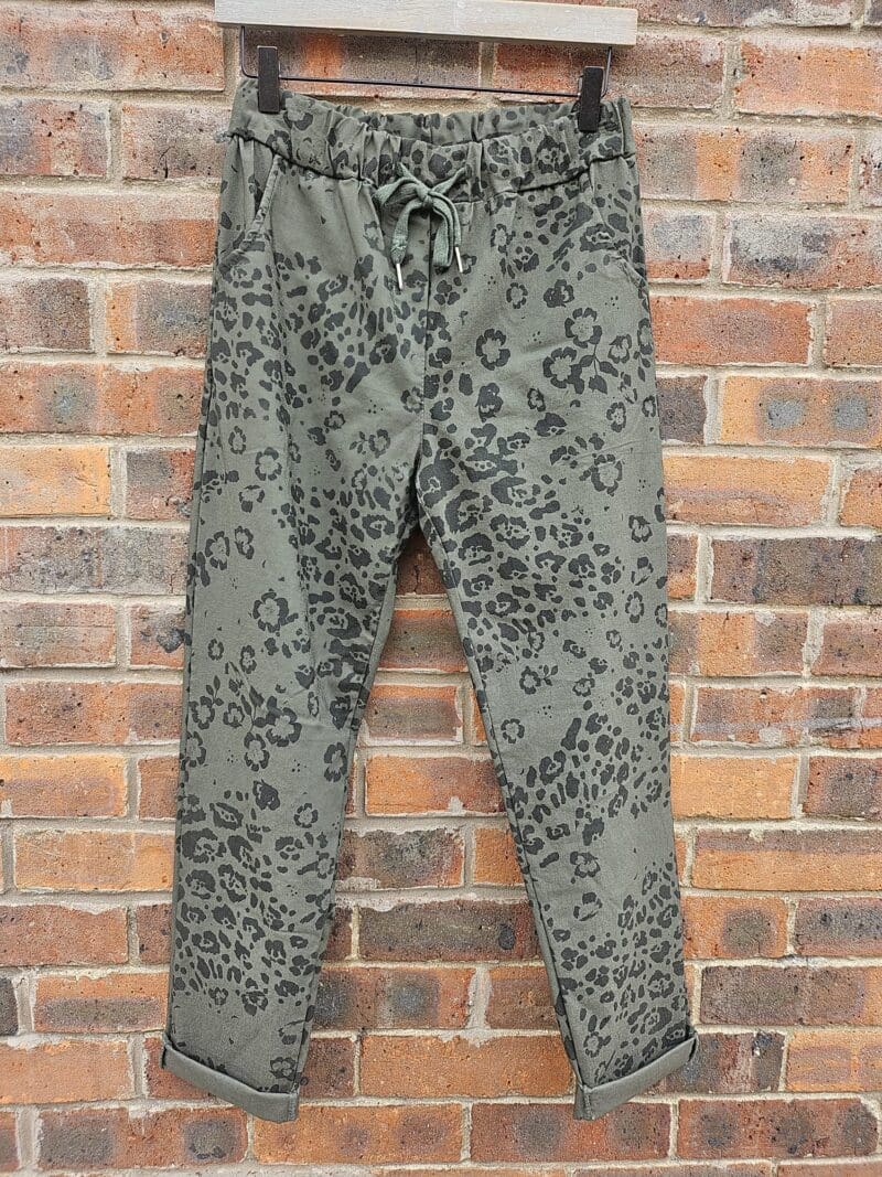 Bestselling Magic pants in new leopard animal print