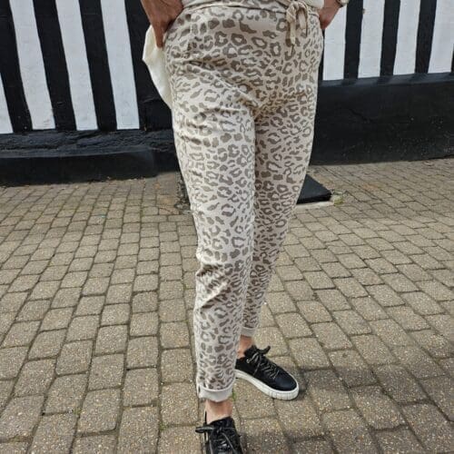 New Leopard Magic Pant with great Stretch