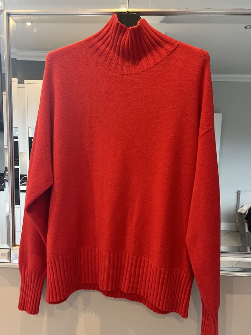 Classic Funnel Neck L/S Knit