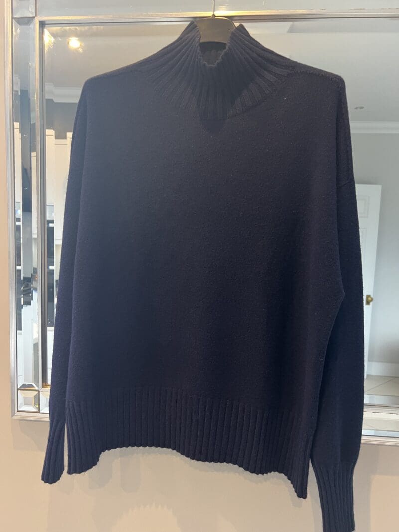 Classic Funnel Neck L/S Knit