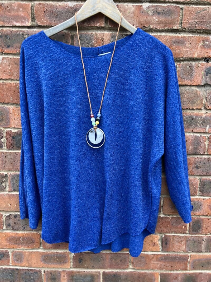 Rib Knit Top with Necklace