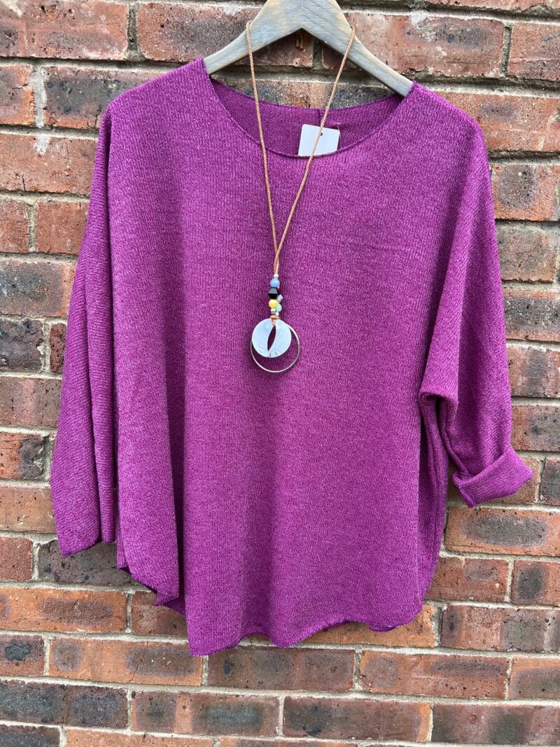 Rib Knit Top with Necklace