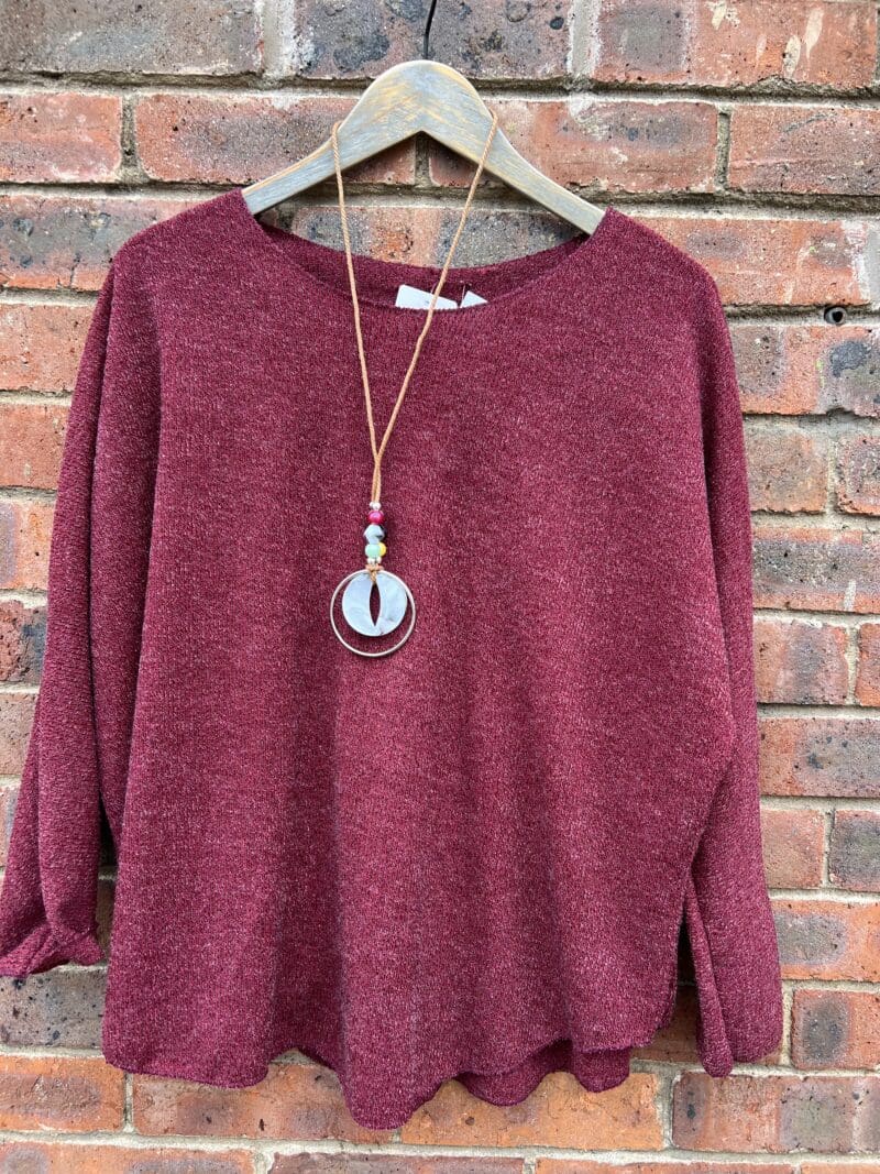 Rib Knit Top with Necklace