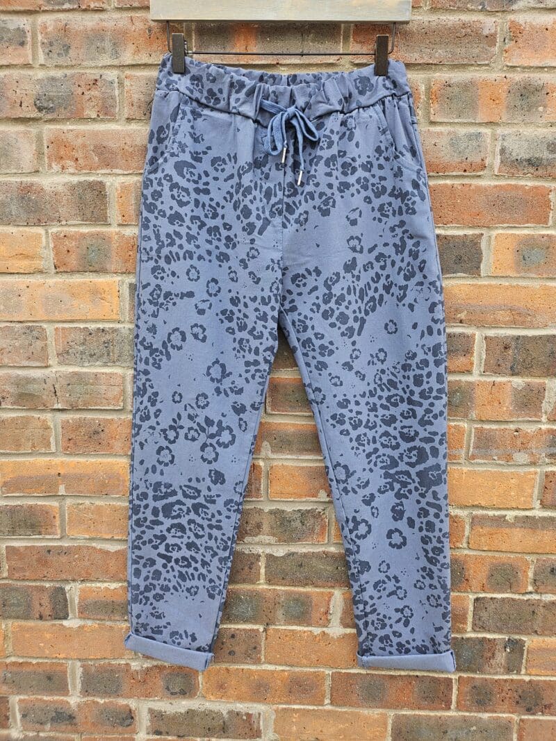 Bestselling Magic pants in new leopard animal print