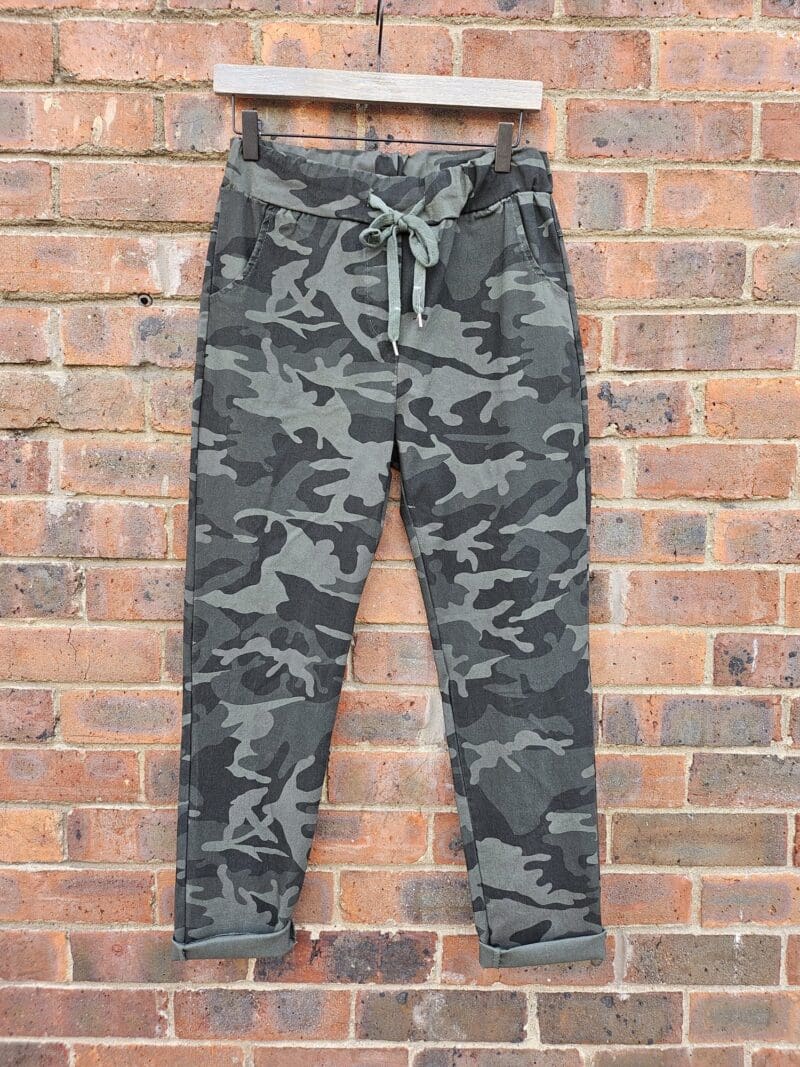 Camo magic pants