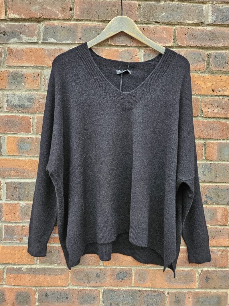 Alpini Deep V Neck Knit