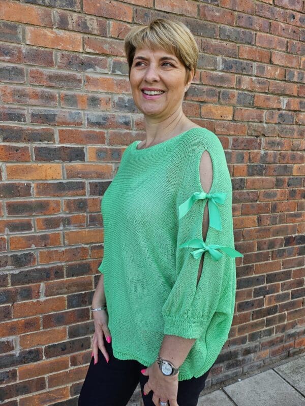 Pretty Lightweight viscose knit with Ribbon Detail