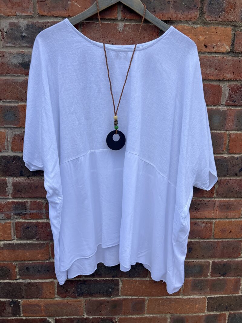 Linen Tiered Oversize Top with Necklace