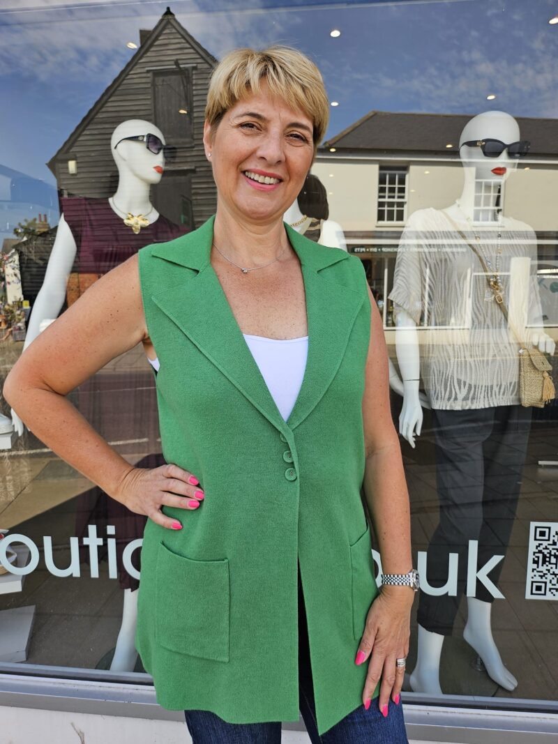 Knitted Gilet with Pockets and Revere Collar
