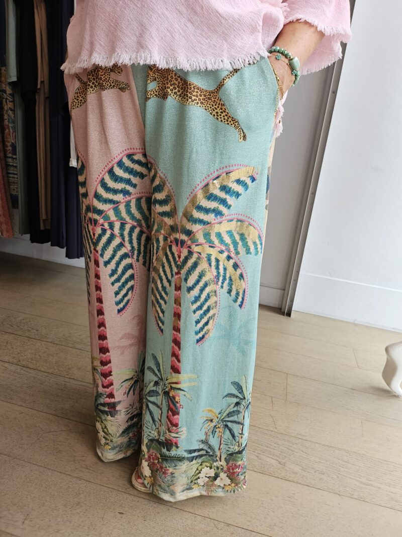 Frida inspired print on gold lurex jersey